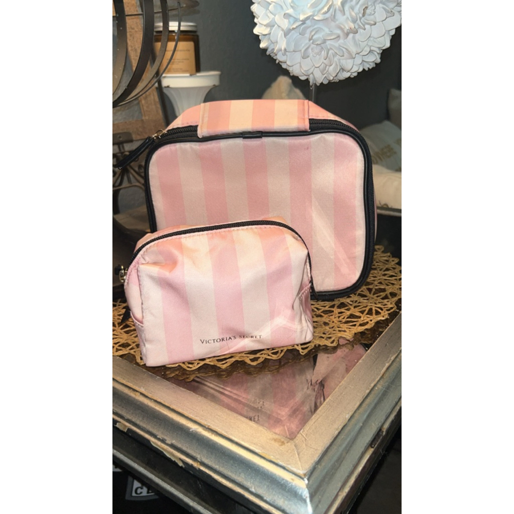 Women's Victoria's Secret Pink & White Striped Cosmetic Bag Set